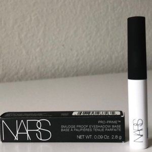 NARS Smudge Proof Eyeshadow Base